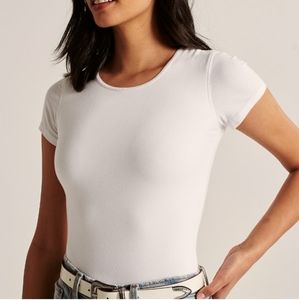 Abercrombie & Fitch short sleeve crewneck bodysuit